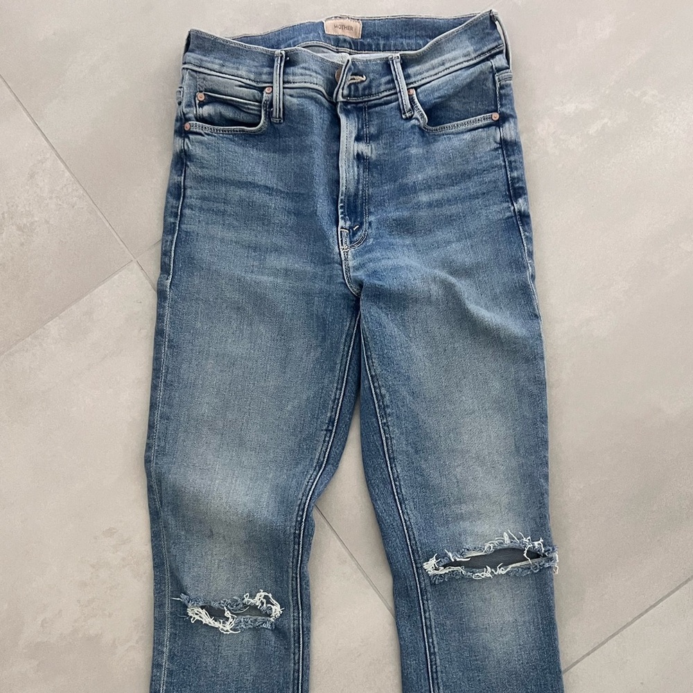 MOTHER Mid-Rise Dazzler Ankle Fray Jeans – Size 26